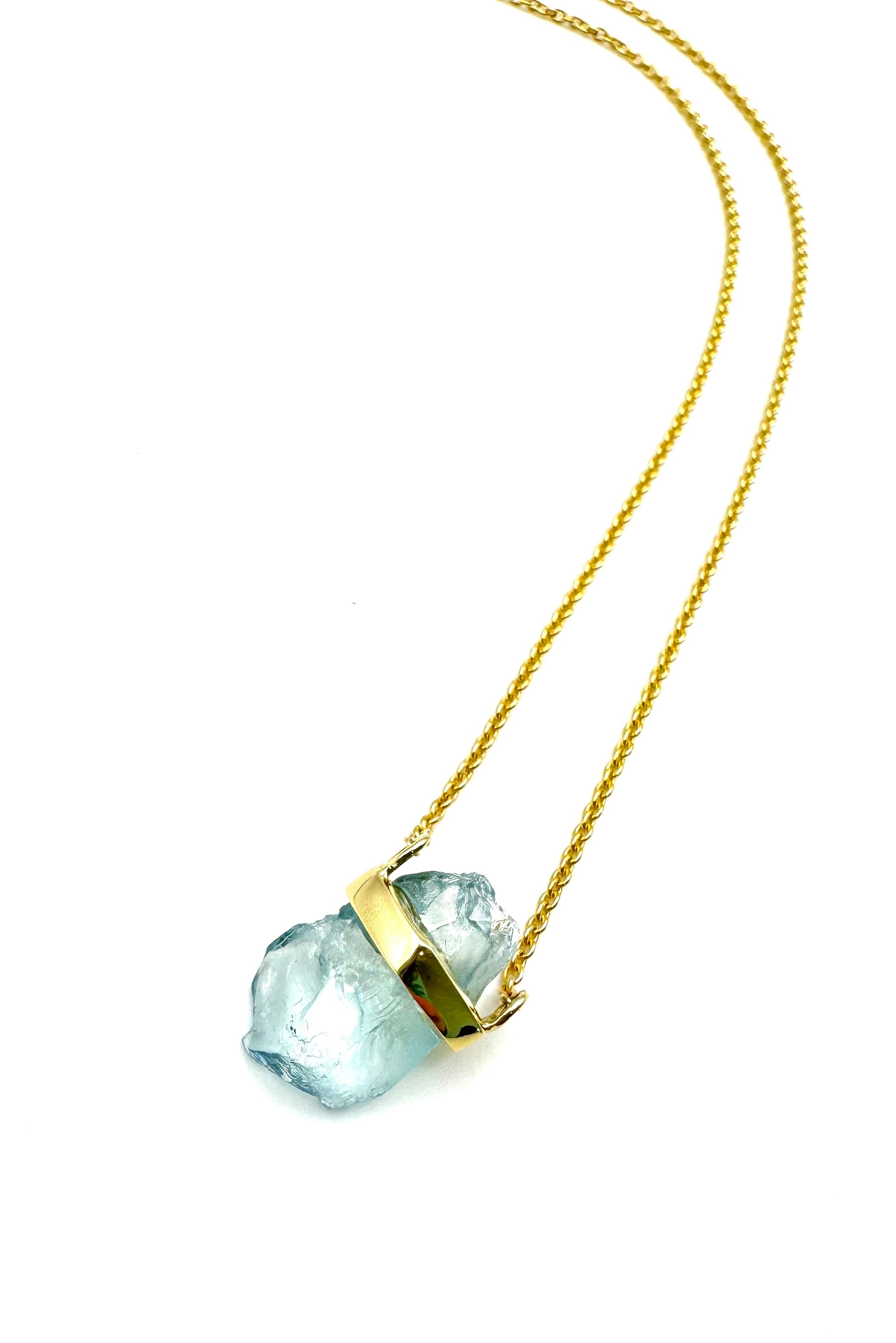 Classic Raw Aquamarine Mini Amulet-Y14k