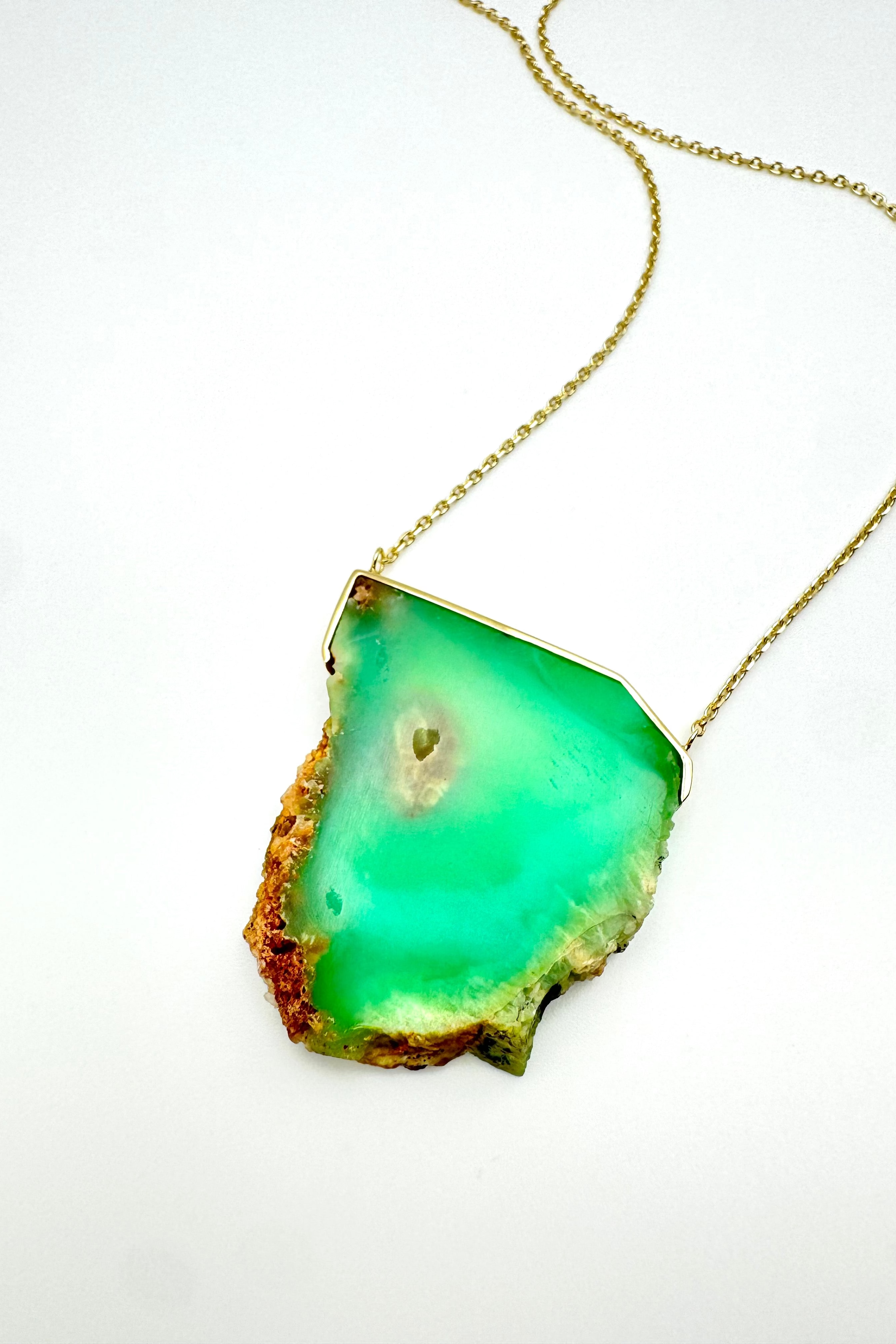 Chrysoprase Top Amulet - Cut