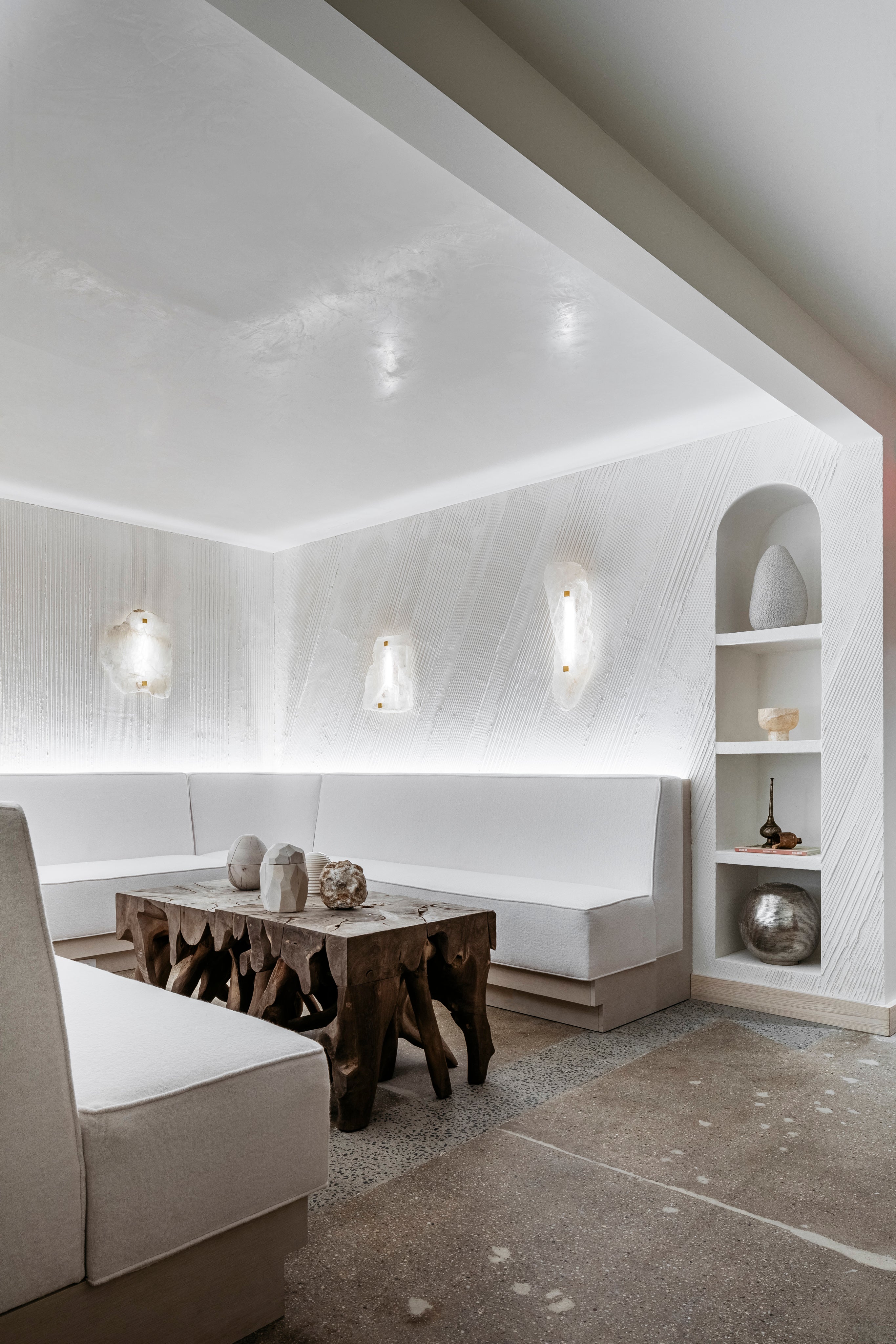 Wanning Window Sconce