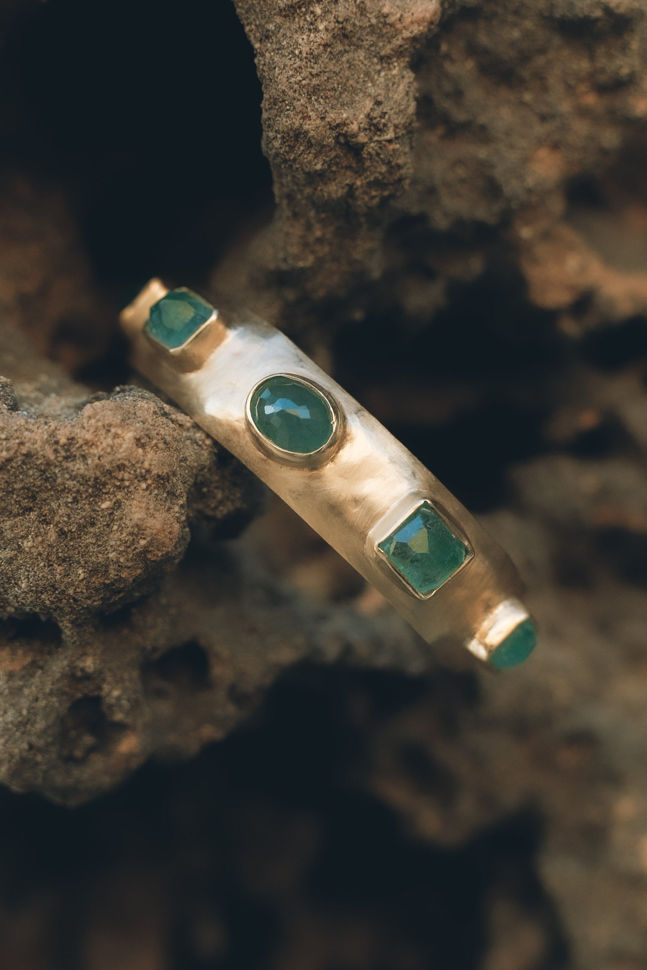 Nectar Cut Emerald Star Bracelet-Y18K