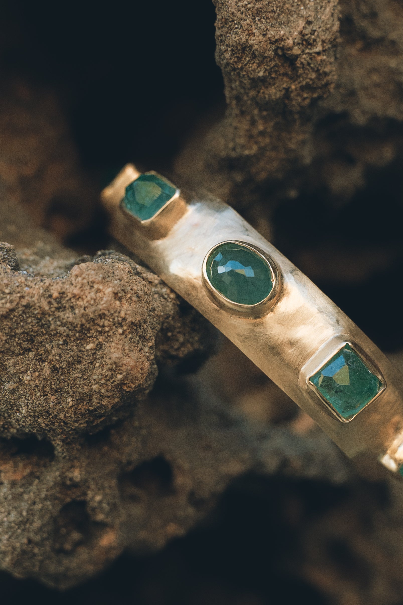 Nectar Cut Emerald Star Bracelet-Y18K