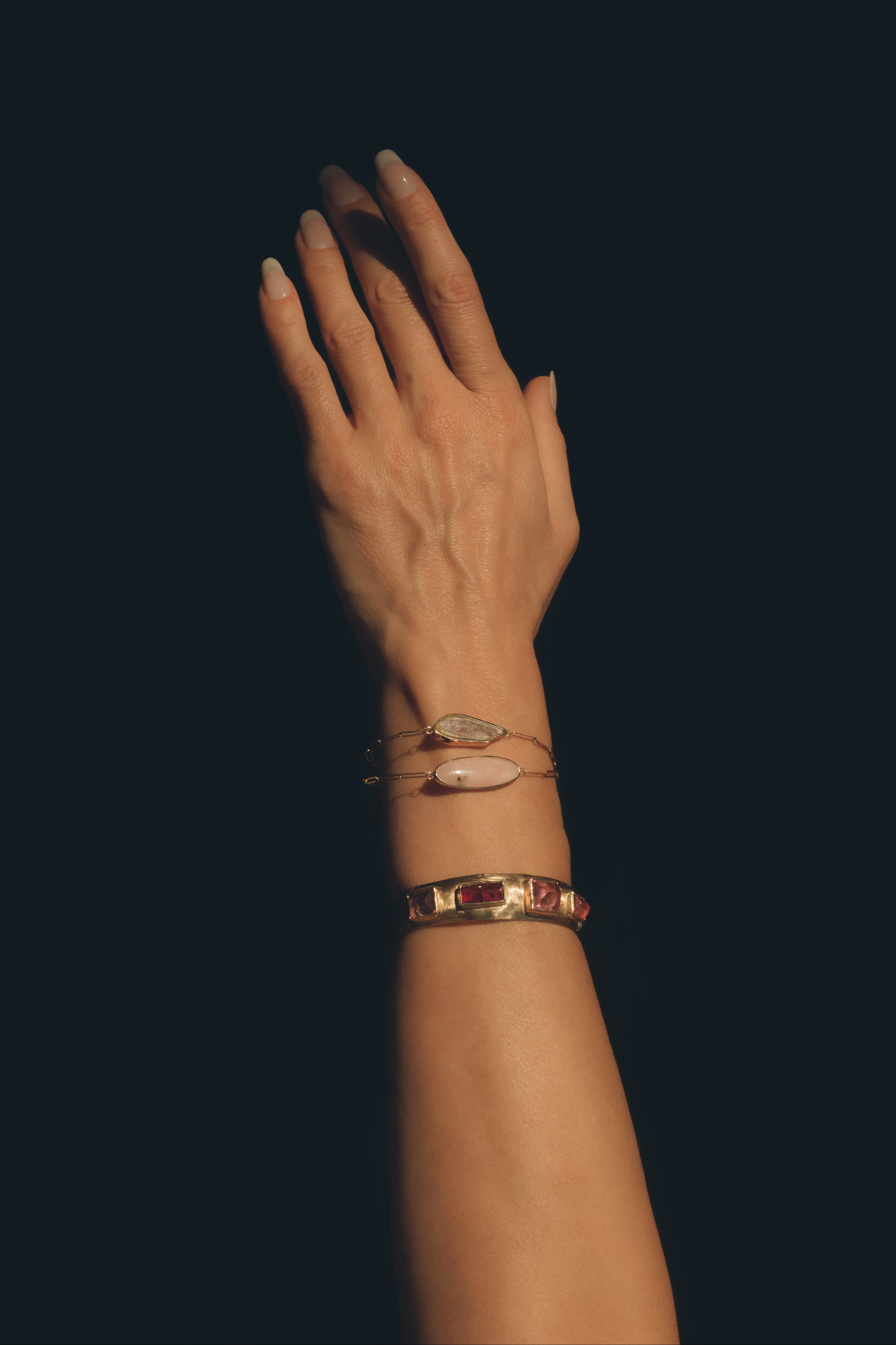 Cloud Cut Pink Opal Bracelet-Y14k