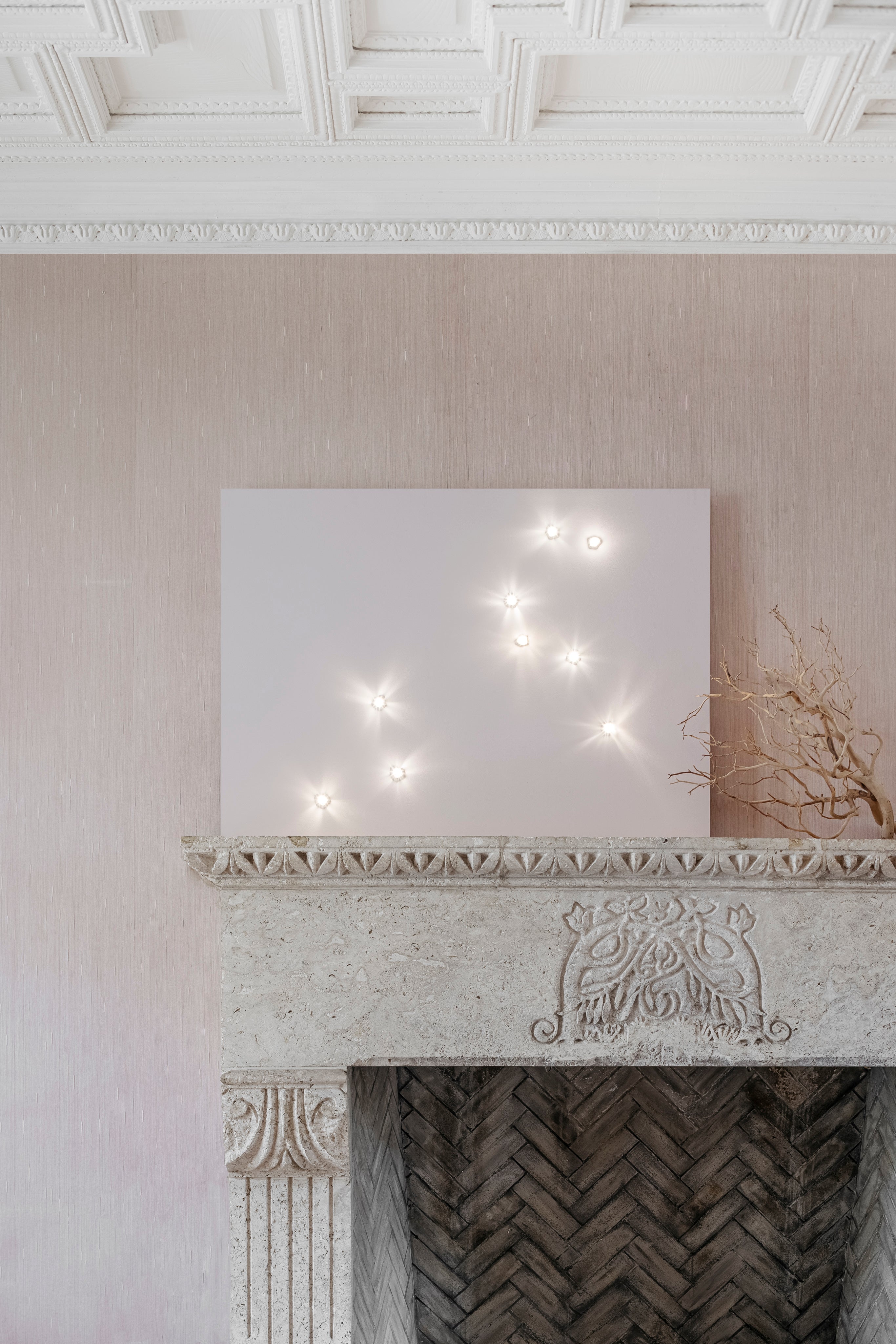 Apophyllite Twinkle Sconce